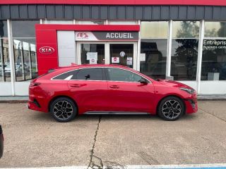 89100 : Hyundai Sens - APS - KIA ProCeed - ProCeed - Rouge Rubis métallisé - Traction - Essence
