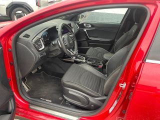 89100 : Hyundai Sens - APS - KIA ProCeed - ProCeed - Rouge Rubis métallisé - Traction - Essence