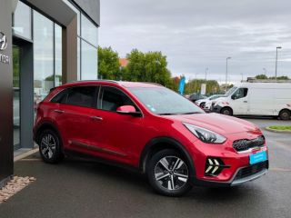 59640 : Hyundai Dunkerque - Europ'Auto - KIA Niro - Niro - Rouge Magma métallisé - Traction - Hybride rechargeable : Essence/Electrique