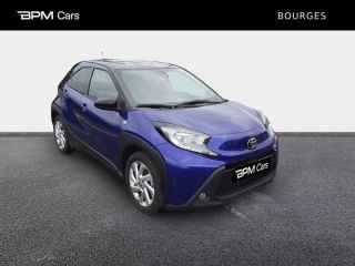 18230 : Hyundai Bourges - ELLIPSE Automobiles - TOYOTA Aygo X - Aygo X - Bi-Ton Bleu Genièvre métal/Toit noir - Traction - Essence