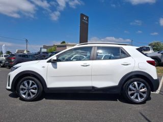 29200 : Hyundai Brest - Iroise Automobiles - KIA Stonic - Stonic - Blanc - Traction - Essence