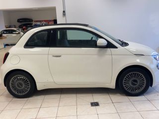 84120 : Hyundai PERTUIS - SA PEDINIELLI - FIAT 500C NOUVELLE Icône - 500 III - Bossanova White - Automate à fonct. Continu - Courant électrique