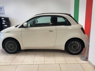04100 : Hyundai Manosque - Pedinielli - FIAT 500C NOUVELLE Icône - 500 III - Bossanova White - Automate à fonct. Continu - Courant électrique