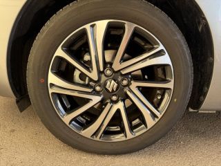 21300 : Hyundai Dijon - Privilège Automobiles - SUZUKI SWIFT Pack - SWIFT III - Gris - Automate à fonct. Continu - Essence sans plomb