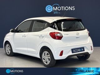 57685 : Hyundai Metz - Theobald Automobiles - HYUNDAI i10 - i10 - Sleek Silver Métal - Traction - Essence