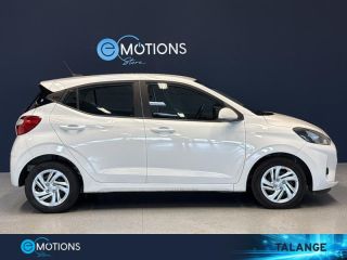57685 : Hyundai Metz - Theobald Automobiles - HYUNDAI i10 - i10 - Sleek Silver Métal - Traction - Essence