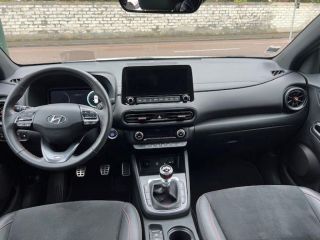 89100 : Hyundai Sens - APS - HYUNDAI Kona - Kona - Atlas White - Traction - Essence/Micro-Hybride