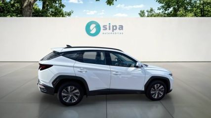 33140 : Hyundai Bordeaux Sud Villenave d'Ornon - Sipa Automobiles - HYUNDAI TUCSON Intuitive - TUCSON IV - BLANC - Boîte automatique - Essence / Courant électrique