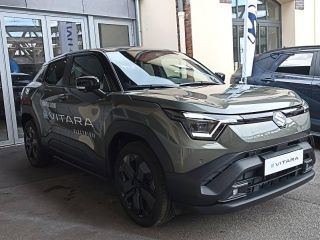 78000 : Hyundai Versailles - SOCOHY - SUZUKI Vitara - Vitara - So'Color Land Breeze Green/Toit Noir - Traction - Electrique