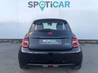 33140 : Hyundai Bordeaux Sud Villenave d&#039;Ornon - Sipa Automobiles - FIAT 500e BERLINE MY22 SERIE 1 STEP 1 (RED) - 500 III - Noir - Automate à fonct. Continu - Courant électrique