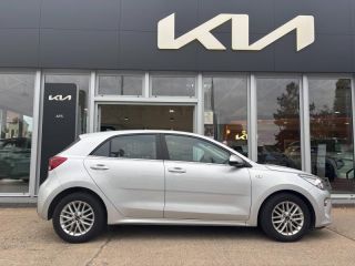 89100 : Hyundai Sens - APS - KIA Rio - Rio - Blanc Céleste - Traction - Essence