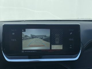 33110 : Hyundai Bordeaux Nord Le Bouscat - Sipa Automobiles - PEUGEOT 2008 GT - 2008 (10/2019-06/2023) - GRIS - Boîte automatique - Essence sans plomb