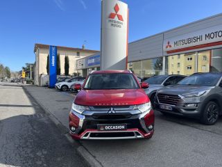 38200 : Hyundai Vienne - Groupe Central Autos - MITSUBISHI OUTLANDER PHEV Intense - OUTLANDER III - Rouge - Automate à fonct. Continu - Essence / Courant électrique