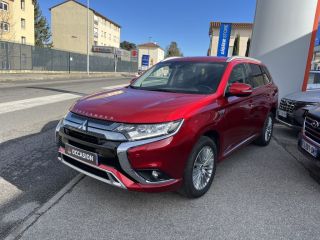 38200 : Hyundai Vienne - Groupe Central Autos - MITSUBISHI OUTLANDER PHEV Intense - OUTLANDER III - Rouge - Automate à fonct. Continu - Essence / Courant électrique