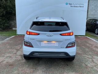 33110 : Hyundai Bordeaux Nord Le Bouscat - Sipa Automobiles - HYUNDAI KONA ELECTRIC Intuitive - KONA - BLANC - Automate à fonct. Continu - Courant électrique