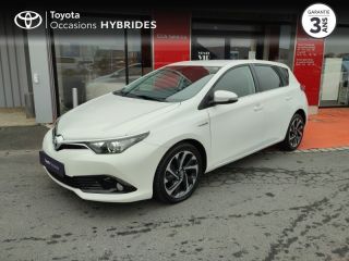 50000 : Hyundai Saint-Lô - GCA - TOYOTA Auris - Auris - Blanc Nacré - Traction - Hybride : Essence/Electrique