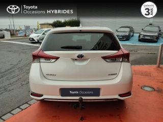 50000 : Hyundai Saint-Lô - GCA - TOYOTA Auris - Auris - Blanc Nacré - Traction - Hybride : Essence/Electrique