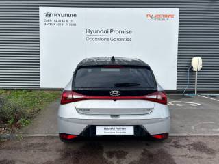 14100 : Hyundai Lisieux - Trajectoire Automobiles - HYUNDAI i20 - i20 - Sleek Silver Métal/Toit/rétros Black - Traction - Essence/Micro-Hybride