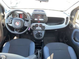 33140 : Hyundai Bordeaux Sud Villenave d&#039;Ornon - Sipa Automobiles - FIAT PANDA City Cross - PANDA III - Blanc - Boîte manuelle - Essence sans plomb