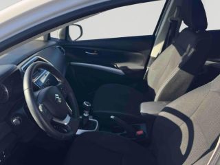 28600 : Hyundai Chartres - GCA - SUZUKI S-Cross - S-Cross - Blanc - Traction - Essence/Micro-Hybride