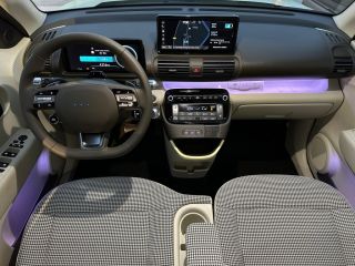 13200 : HYUNDAI Arles - Lexa Automobile - HYUNDAI INSTER Creative - INSTER - Beige - Automate à fonct. Continu - Courant électrique