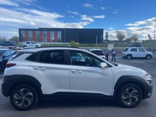 64100 : Hyundai Bayonne - Oceanic Auto - HYUNDAI Kona - Kona - Atlas White - Traction - Hybride : Essence/Electrique