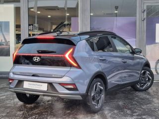 57100 : Hyundai Thionville - Théobald Automobiles - HYUNDAI Bayon - Bayon - Meta Blue Métal/Toit+rétros Black - Traction - Essence