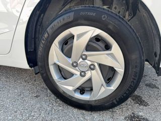 04100 : Hyundai Manosque - Pedinielli - HYUNDAI i20 Initia - i20 III - BLANC - Boîte manuelle - Essence sans plomb
