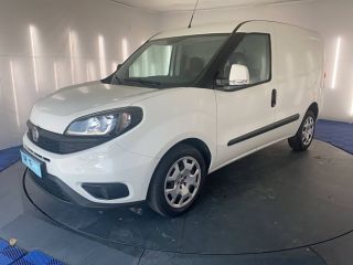31200 : Hyundai TOULOUSE NORD - AUTO NORD - FIAT DOBLO CARGO BUSINESS - DOBLO II - Bela pastelna - Boîte manuelle - Diesel