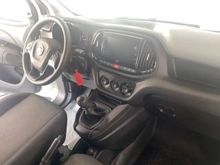 31200 : Hyundai TOULOUSE NORD - AUTO NORD - FIAT DOBLO CARGO BUSINESS - DOBLO II - Bela pastelna - Boîte manuelle - Diesel