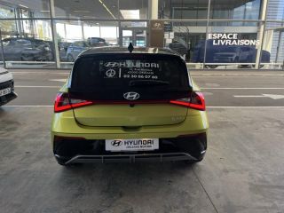 45000 : Hyundai Orléans Motors - HYUNDAI i20 - i20 - Lucid Lime Metallic/Toit+rétros Black - Traction - Essence