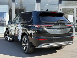 57100 : Hyundai Thionville - Théobald Automobiles - MITSUBISHI Outlander - Outlander - Diamond Black Spéciale - Transmission intégrale - Hybride rechargeable : Essence/Electrique