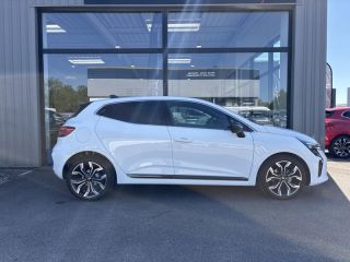 57685 : Hyundai Metz - Theobald Automobiles - MITSUBISHI Colt - Colt - Blanc - Traction - Essence