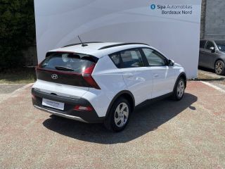 33110 : Hyundai Bordeaux Nord Le Bouscat - Sipa Automobiles - HYUNDAI BAYON Initia - BAYON (03/2021-05/2024) - Blanc - Boîte manuelle - Essence sans plomb