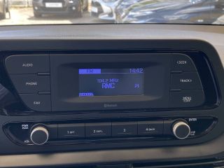 33110 : Hyundai Bordeaux Nord Le Bouscat - Sipa Automobiles - HYUNDAI BAYON Initia - BAYON (03/2021-05/2024) - Blanc - Boîte manuelle - Essence sans plomb