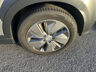 38300 : Hyundai Bourgoin-Jallieu - CENTRAL MOTOR LYON - HYUNDAI KONA ELECTRIC Creative - KONA - Gris - Automate à fonct. Continu - Courant électrique