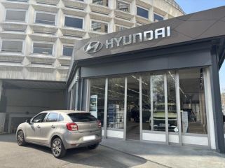 75013 : Hyundai Paris 13 - Bayard Automobiles - SUZUKI Baleno - Baleno - Glistening Gray - Traction - Essence