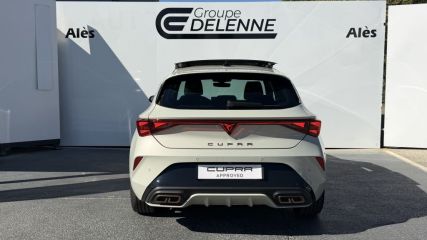30100 : Hyundai Alès - Auto Hall - CUPRA LEON V - LEON - Gris - Automate sequentiel - Essence / Courant électrique