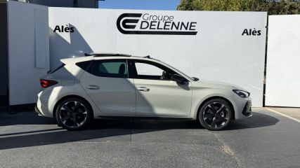 30100 : Hyundai Alès - Auto Hall - CUPRA LEON V - LEON - Gris - Automate sequentiel - Essence / Courant électrique