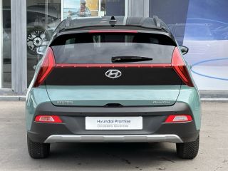 57100 : Hyundai Thionville - Théobald Automobiles - HYUNDAI Bayon - Bayon - Mangrove Green Métal/Toit/rétros Black - Traction - Essence/Micro-Hybride
