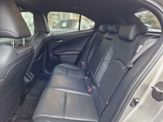 77240 : Hyundai Melun - CAP FOURNIER - LEXUS UX Luxe - UX - Gris - Automate à fonct. Continu - Essence / Courant électrique