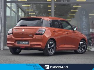 57200 : Hyundai Sarreguemines - Theobald Automobiles - SUZUKI Swift - Swift - So'Color Flame Orange Pearl/Black métal - Traction - Essence/Micro-Hybride