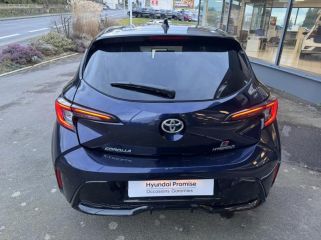 50300 : Hyundai Avranches - GCA - TOYOTA Corolla - Corolla - Bleu de Prusse métallisé Bi-ton - Traction - Hybride : Essence/Electrique