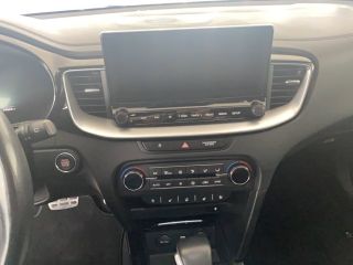 31200 : Hyundai TOULOUSE NORD - AUTO NORD - KIA XCEED Premium - XCEED - Rouge - Automate sequentiel - Essence sans plomb