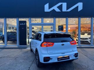 89100 : Hyundai Sens - APS - KIA e-Niro - e-Niro - Blanc Nacre - Traction - Electrique