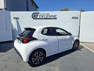 30100 : Hyundai Alès - Auto Hall - TOYOTA YARIS HYBRIDE MY22 Design - YARIS IV - Blanc - Automate à fonct. Continu - Essence / Courant électrique