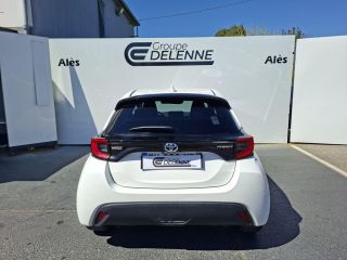 30100 : Hyundai Alès - Auto Hall - TOYOTA YARIS HYBRIDE MY22 Design - YARIS IV - Blanc - Automate à fonct. Continu - Essence / Courant électrique