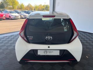 85000 : Hyundai MoceanRent | La Roche-sur-Yon - Océane Auto - TOYOTA AYGO MC18 x-play - AYGO II - Blanc - Boîte manuelle - Essence sans plomb