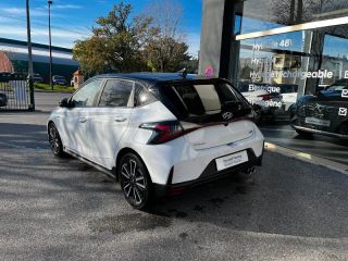 06130 : Hyundai Grasse - Garage Jean Cauvin - HYUNDAI i20 - i20 - BLANC - Traction - Essence/Micro-Hybride