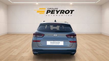11020 : Hyundai Carcassonne - HMDS - HYUNDAI i30 SW Creative - i30 III - SHIMMERING SILVER - Boîte séquentielle - Essence sans plomb